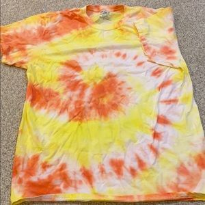 tie dye t shirt